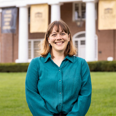 Photo of Vivienne Main